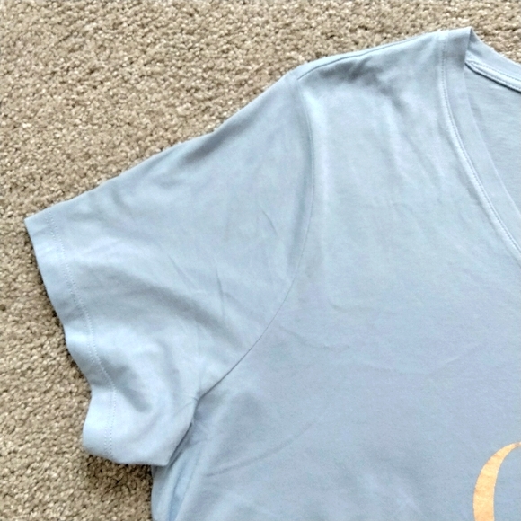 NWT 2X Calvin Klein Jeans Light Blue V-Neck Silver Foil Logo T-Shirt - Picture 7 of 8